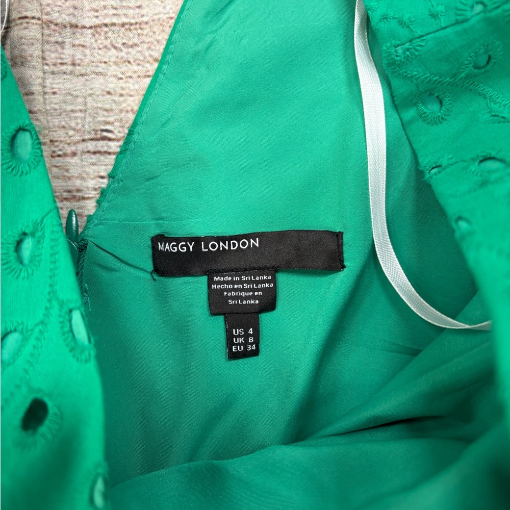 Maggy London Teal Eyelet Dress zips up the back short cap sleeve - Picture 3 of 3